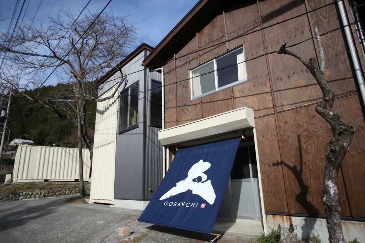 山の中の一棟貸切宿 五番地 Nambu (Yamanashi) Exterior foto
